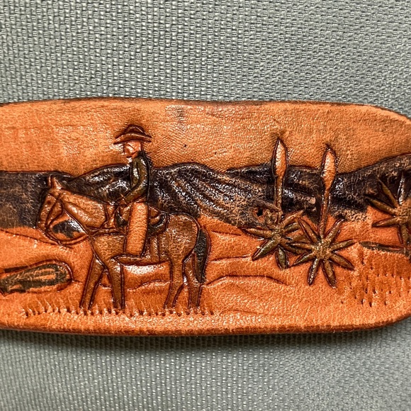 Leather belt engraved tooled dyed western cowboy horse theme (no buckle) unisex - Picture 4 of 17